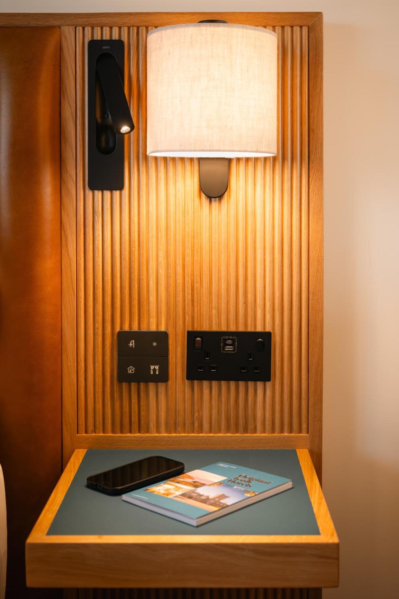 Kilkenny Pembroke Hotel Ngoại thất bức ảnh