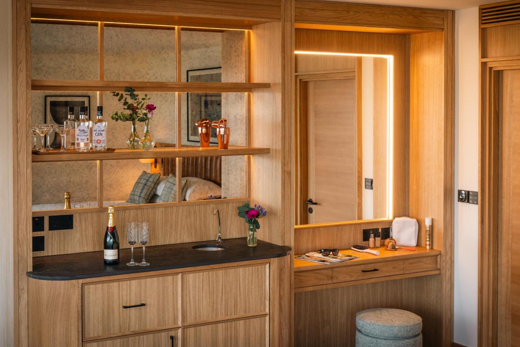 Kilkenny Pembroke Hotel Ngoại thất bức ảnh