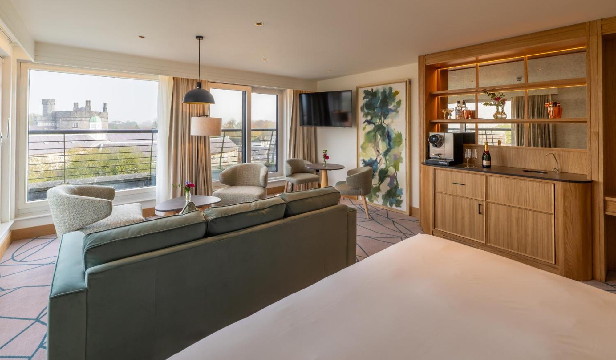 Kilkenny Pembroke Hotel Ngoại thất bức ảnh