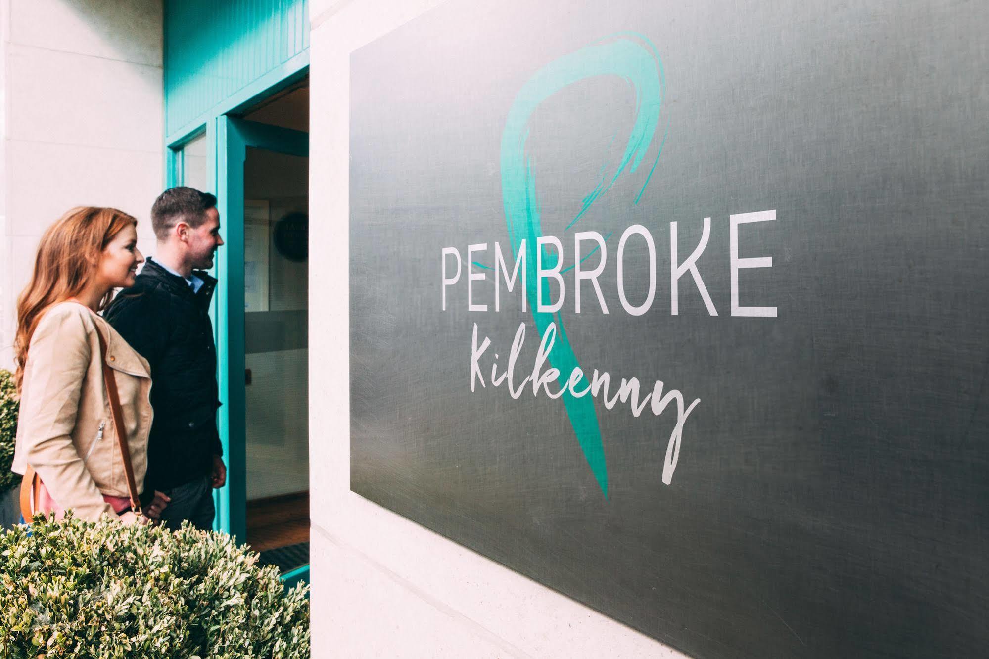 Kilkenny Pembroke Hotel Ngoại thất bức ảnh